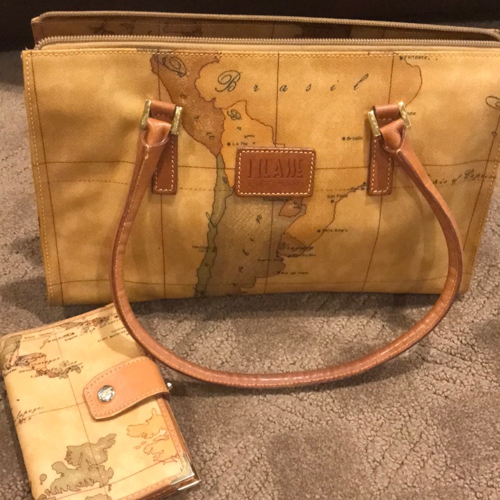 Aliviero Martini pocketbook with matching wallet